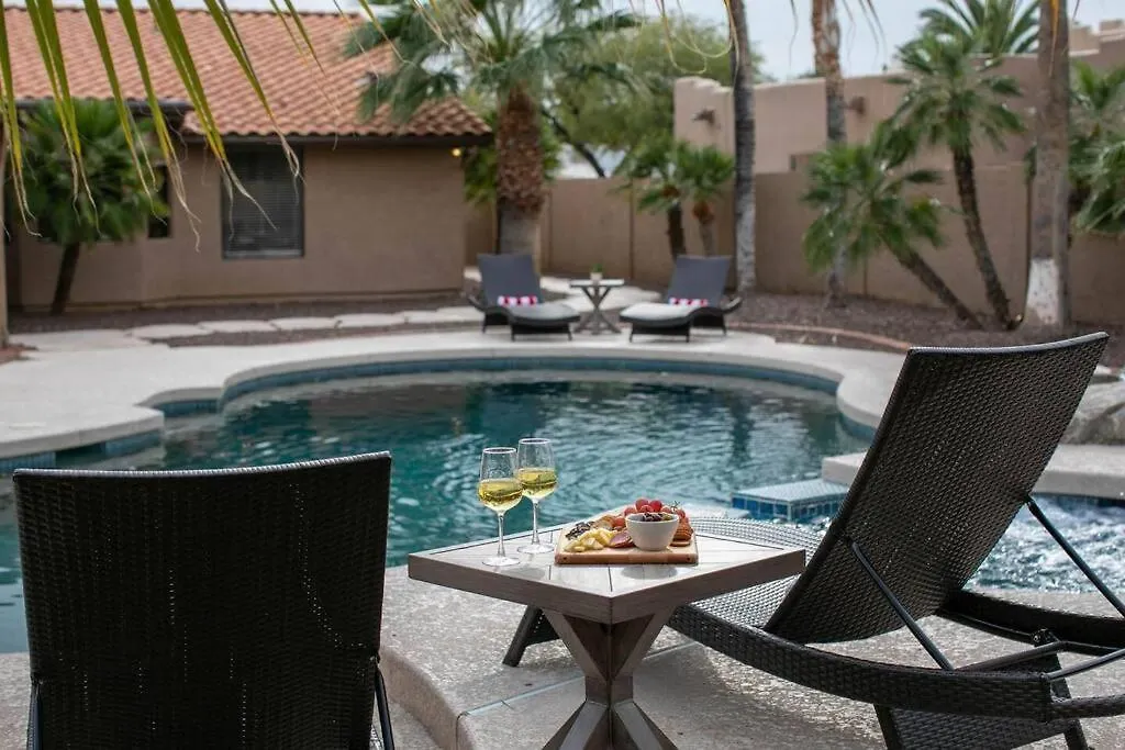 Best Location In Scottsdale, 8 Bedroom House, Heated Pool, Spa, Game Room, Bbq, Putting Green 凤凰城 美国