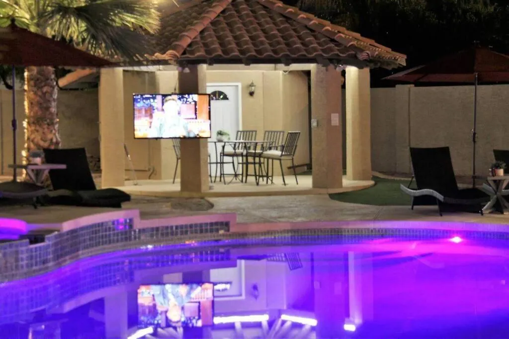 Best Location In Scottsdale, 8 Bedroom House, Heated Pool, Spa, Game Room, Bbq, Putting Green 凤凰城 0*,
