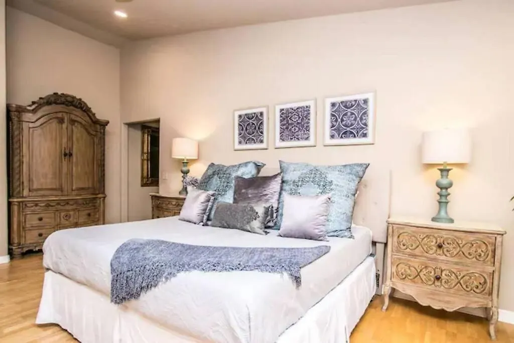 Best Location In Scottsdale, 8 Bedroom House, Heated Pool, Spa, Game Room, Bbq, Putting Green 凤凰城 美国