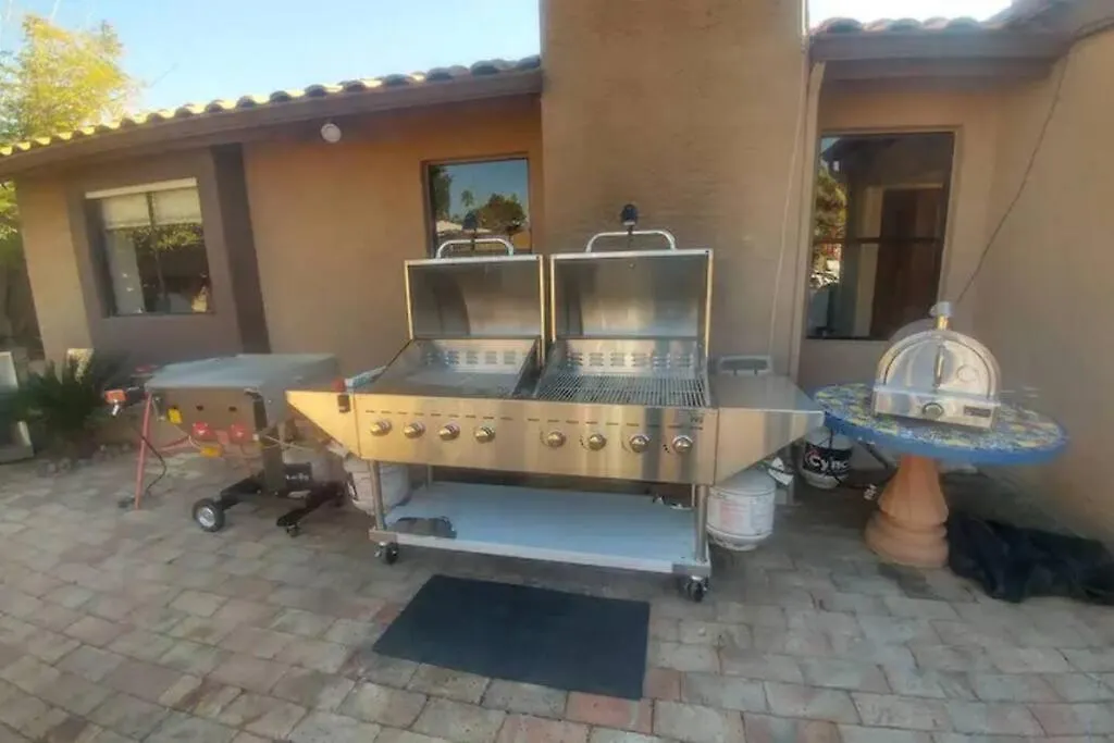 Best Location In Scottsdale, 8 Bedroom House, Heated Pool, Spa, Game Room, Bbq, Putting Green 凤凰城 0*,