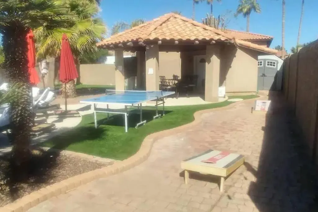 Best Location In Scottsdale, 8 Bedroom House, Heated Pool, Spa, Game Room, Bbq, Putting Green 凤凰城 度假居