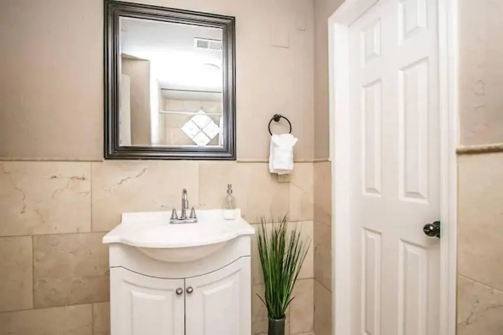 Best Location In Scottsdale, 8 Bedroom House, Heated Pool, Spa, Game Room, Bbq, Putting Green 凤凰城 度假居