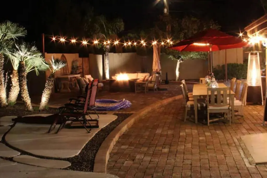 Best Location In Scottsdale, 8 Bedroom House, Heated Pool, Spa, Game Room, Bbq, Putting Green Phoenix